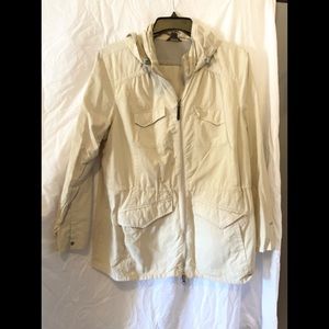 Light weight travel jacket
